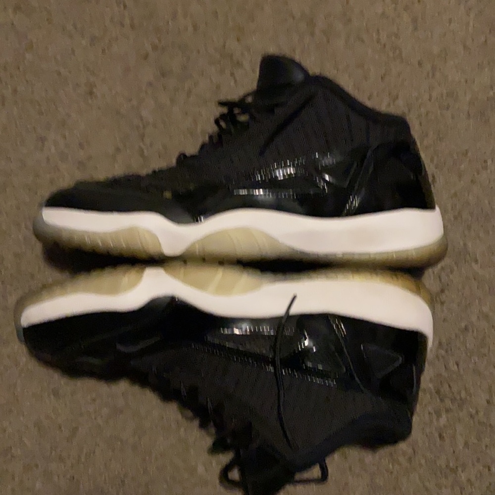 Jordan 11ie space jam size 12 - Picture 3 of 6